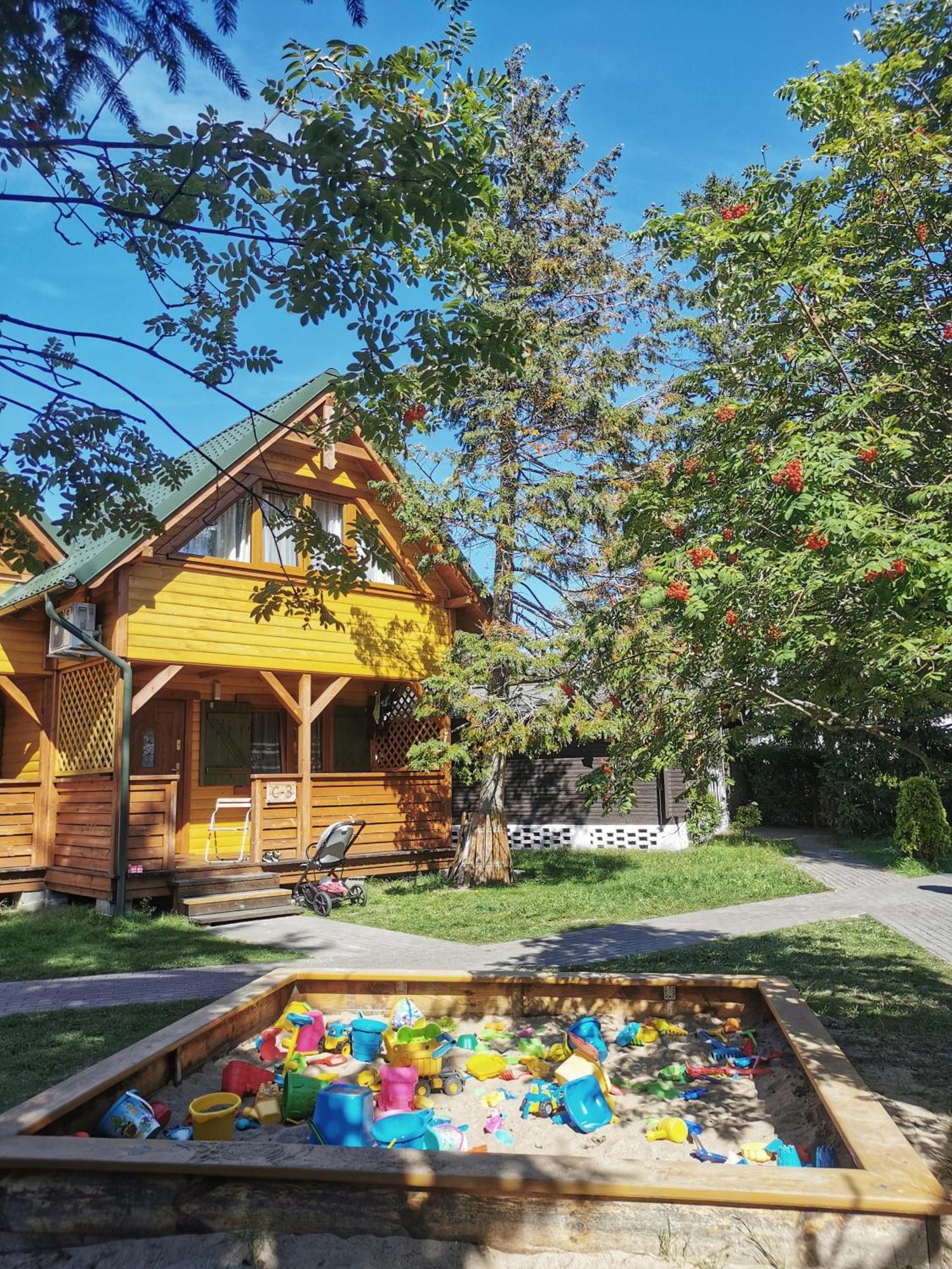 O.W. Sek Villa Karwia Buitenkant foto